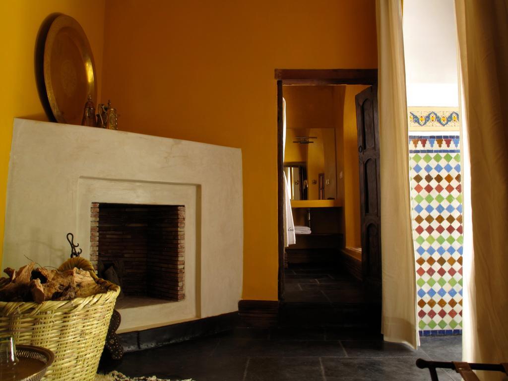 Riad Les Yeux Bleus Marrakesh Buitenkant foto